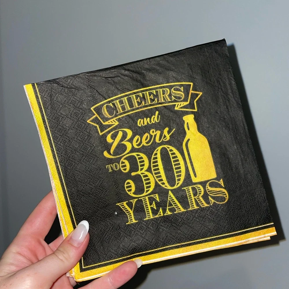 Cheers to 30 Years Black and Gold Party Plates & napkins